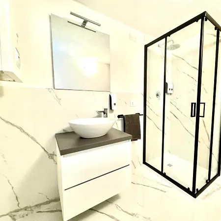 Bagno Privato - Stanza Doppia בית הארחה